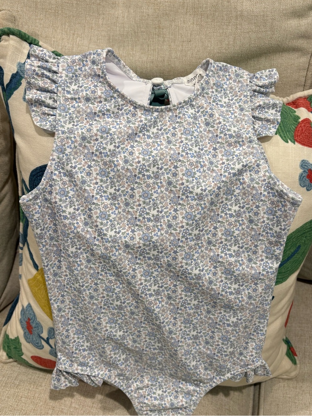 Minnow girls swimsuit, bathing suit, 
Minnow rash guard, Floral, Summer